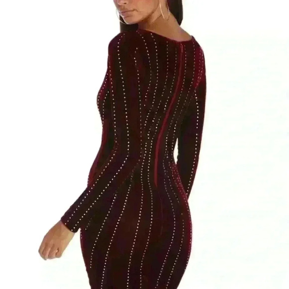 Windsor Burgundy Mei Heat Up The Night Long Fitted Sleeves Mini Dress Size S-M - Picture 2 of 8